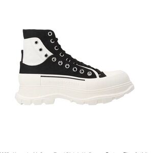 ALEXANDER MCQUEEN Tread Slick Boots size 11 / 44